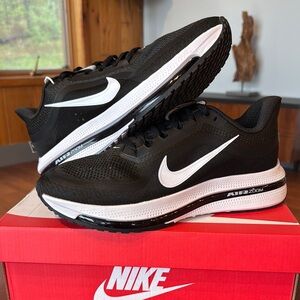 Nike Men's Black Running Shoes